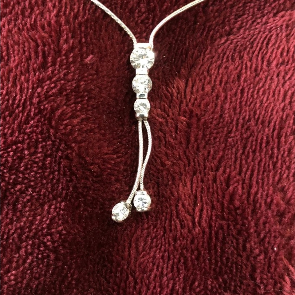 Three bead-stone silver necklace with clasp